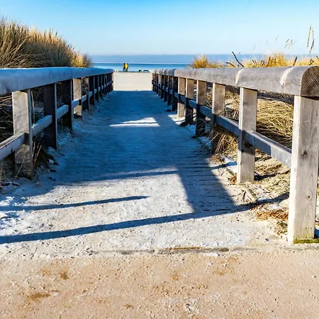 Lägenhet Achtern Diek By Interhome Norddeich (Norden)