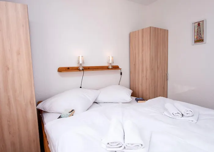 Achtern Diek By Interhome شقة